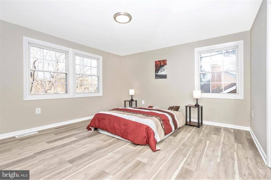 Room available in Spacious home