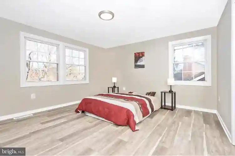 Room available in Spacious home