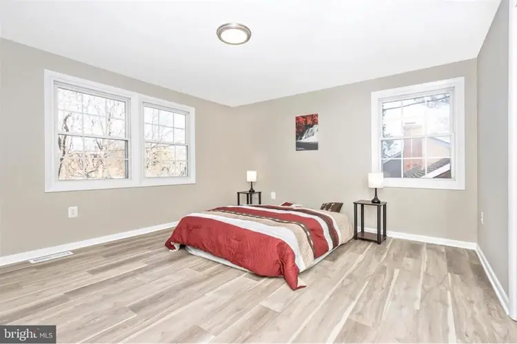Room available in Spacious home