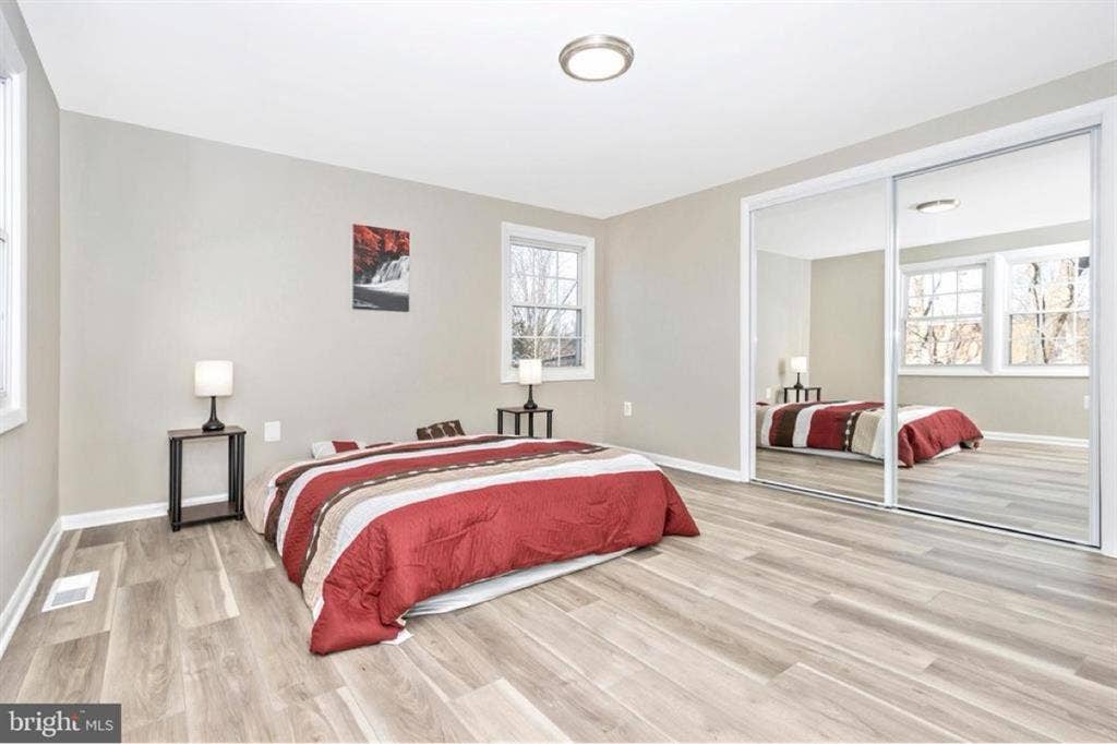 Room available in Spacious home
