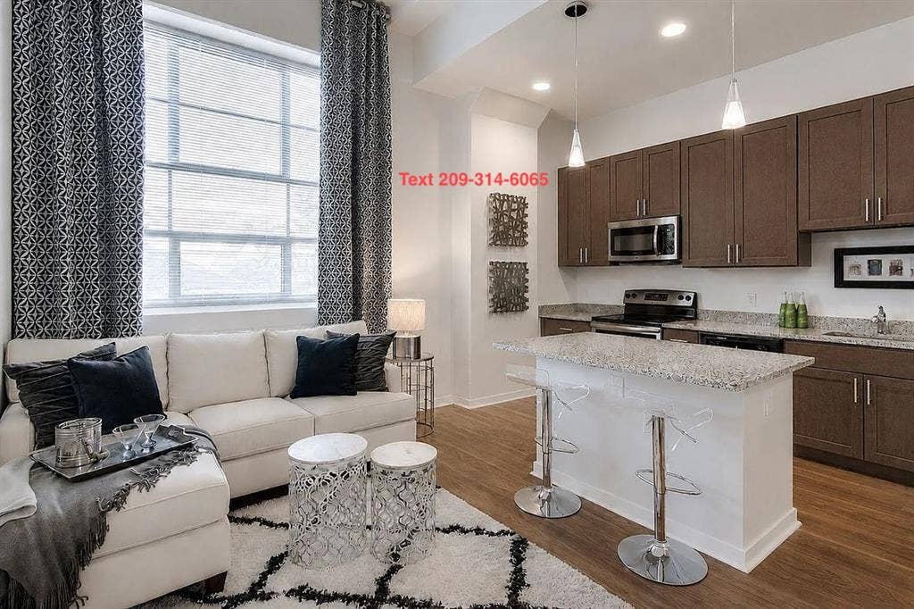 Beautiful 1bed room - Move-in ready