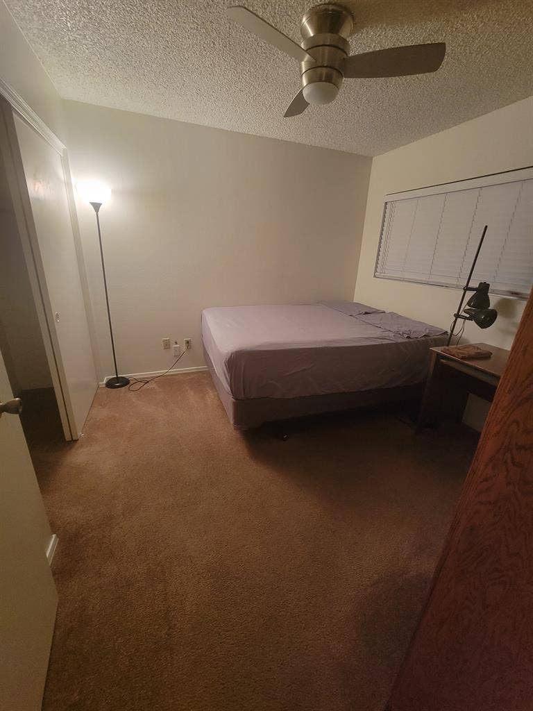 Room for rent real nice house in ni
