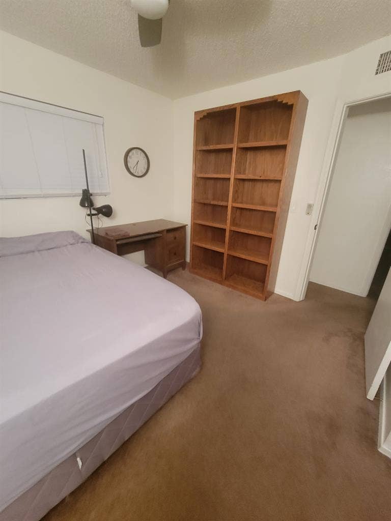 Room for rent real nice house in ni