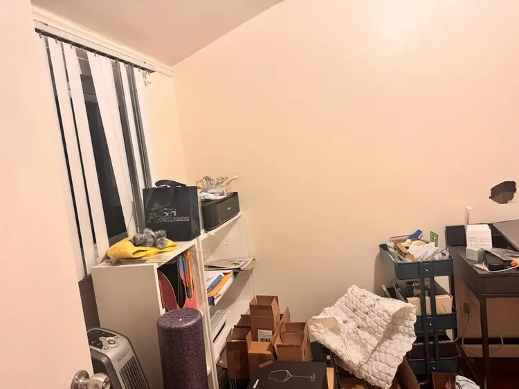 2 rooms w/ Utilities