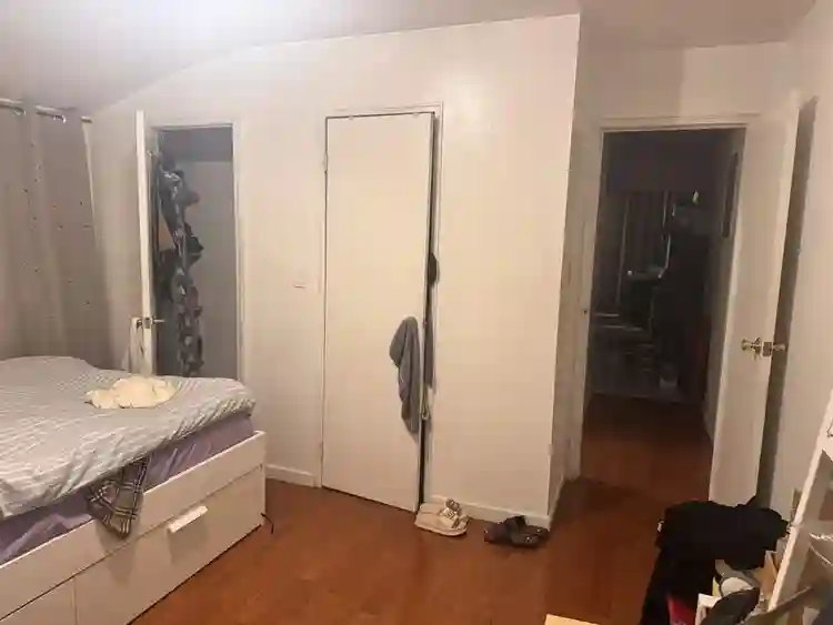 2 rooms w/ Utilities