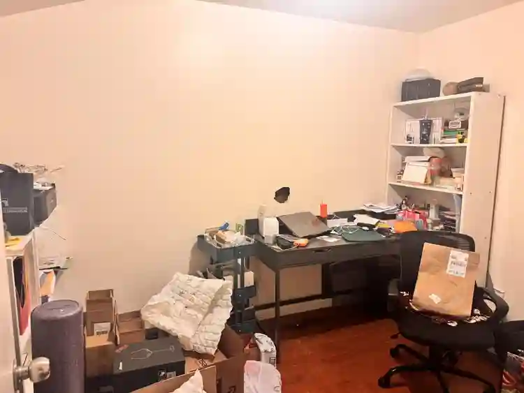 2 rooms w/ Utilities