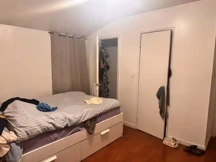 2 rooms w/ Utilities