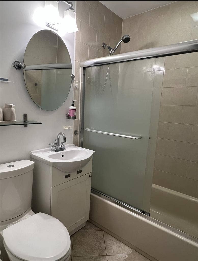 Furnished Shared Bedroom