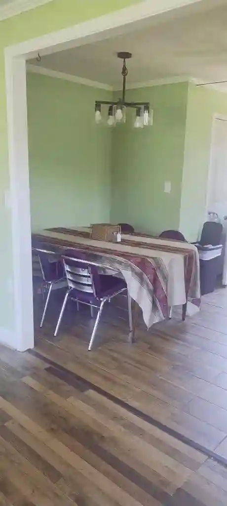 IN NEED OF ROOMATE