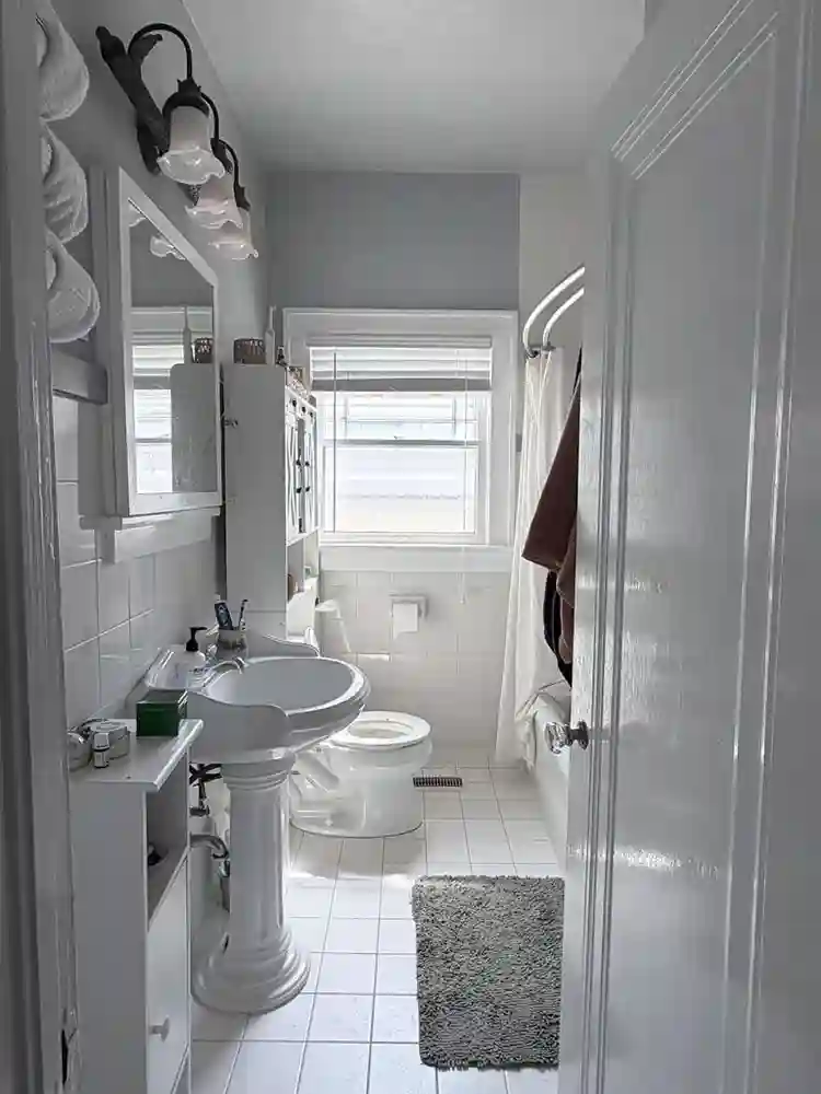 Room in house for rent