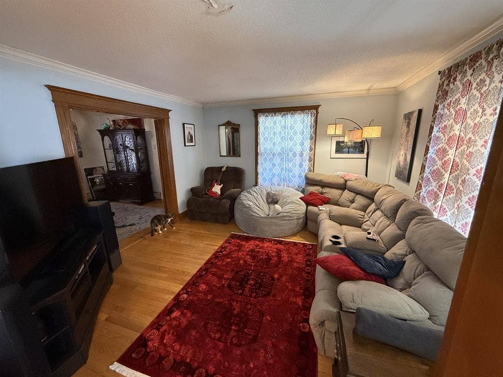 Rooms available in East Hartford