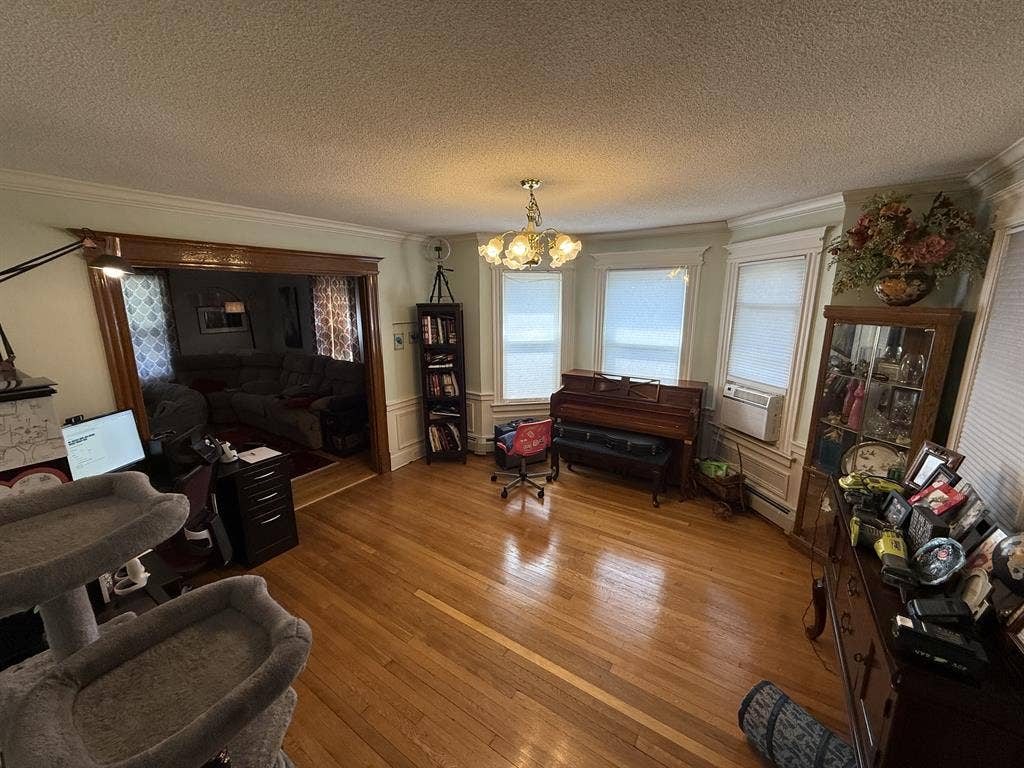 Rooms available in East Hartford