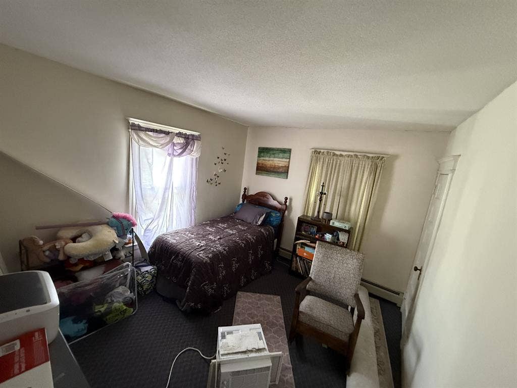 Rooms available in East Hartford