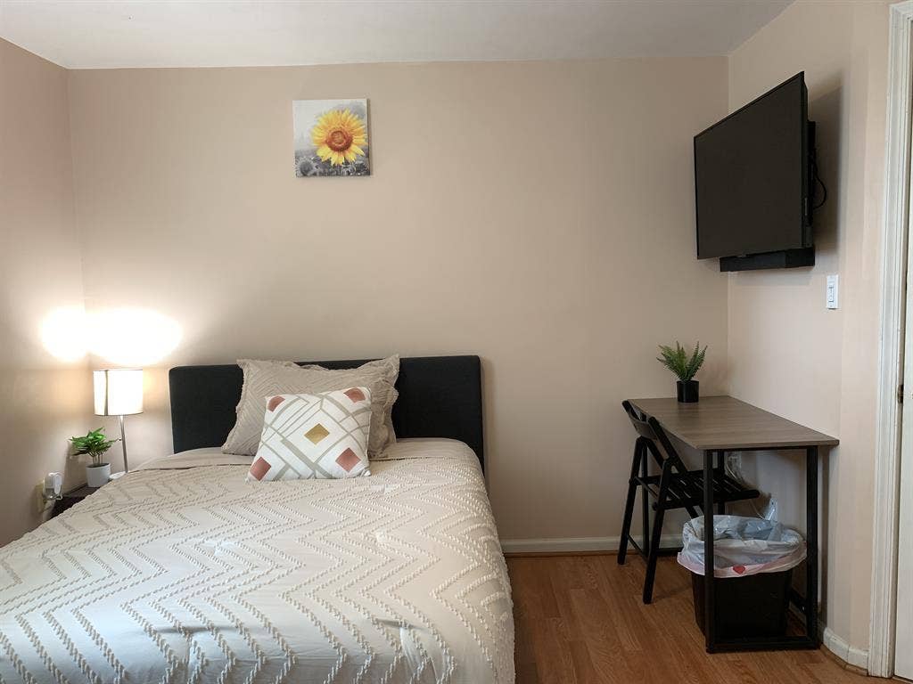 Fully Furnished Private Room