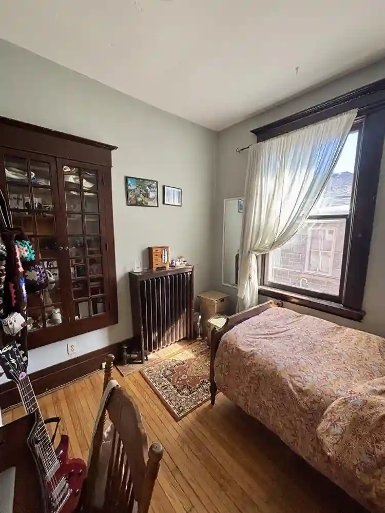 Roommate wanted