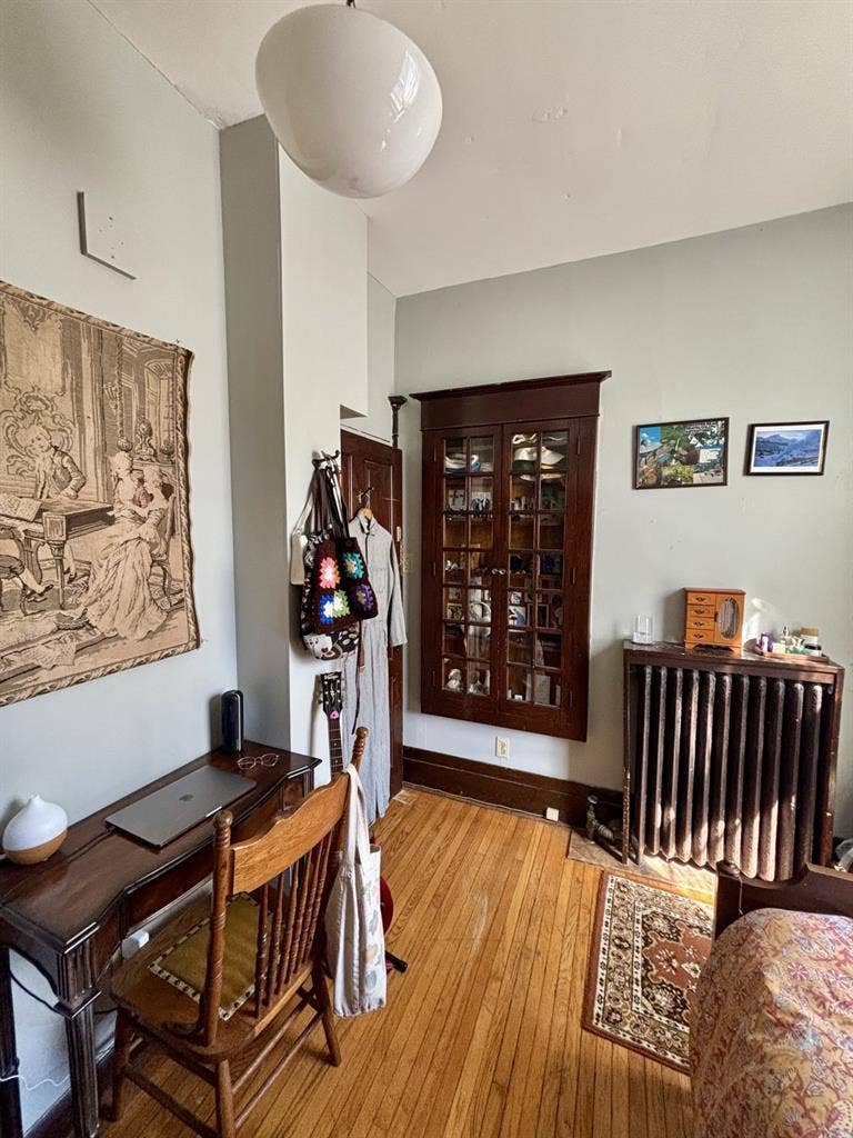 Roommate wanted