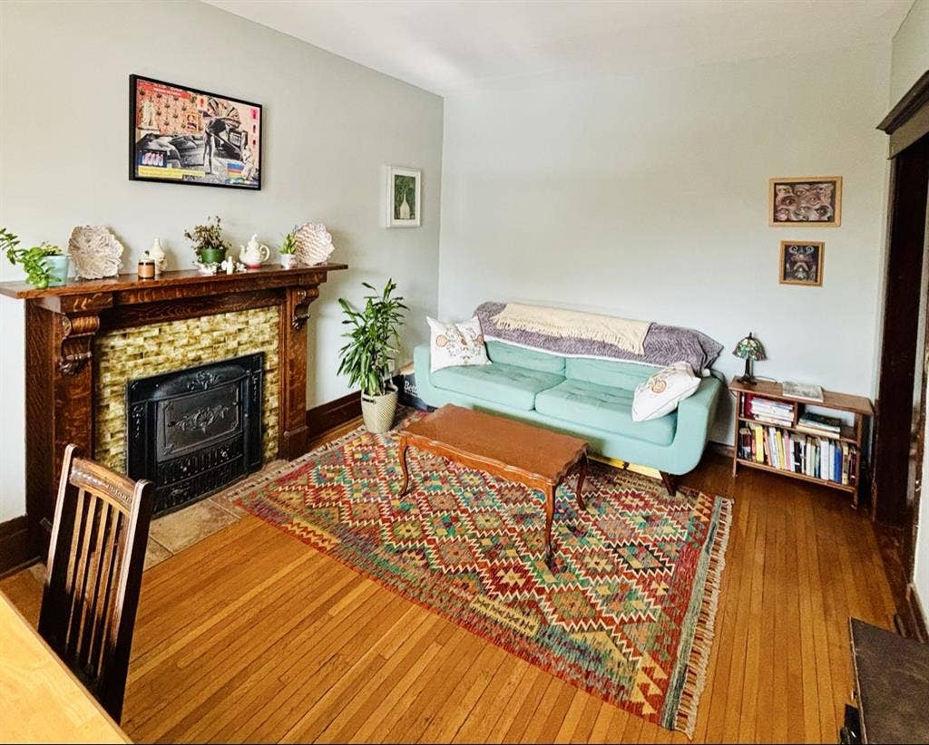 Roommate wanted