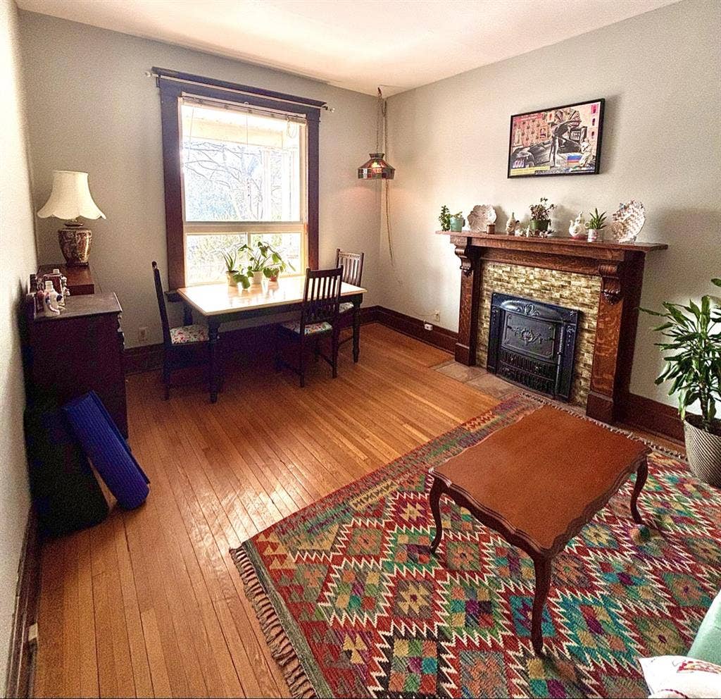 Roommate wanted