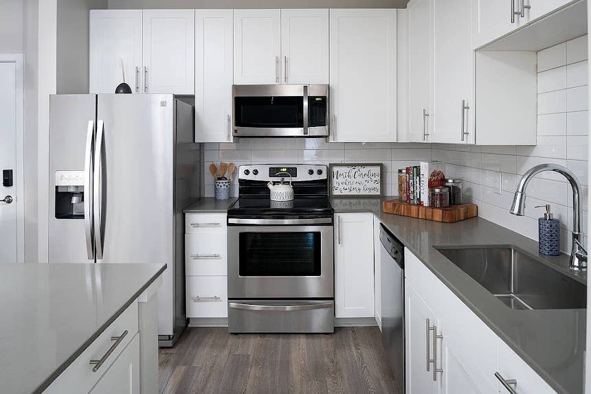 2 BHK and 2 BATH for Sublease