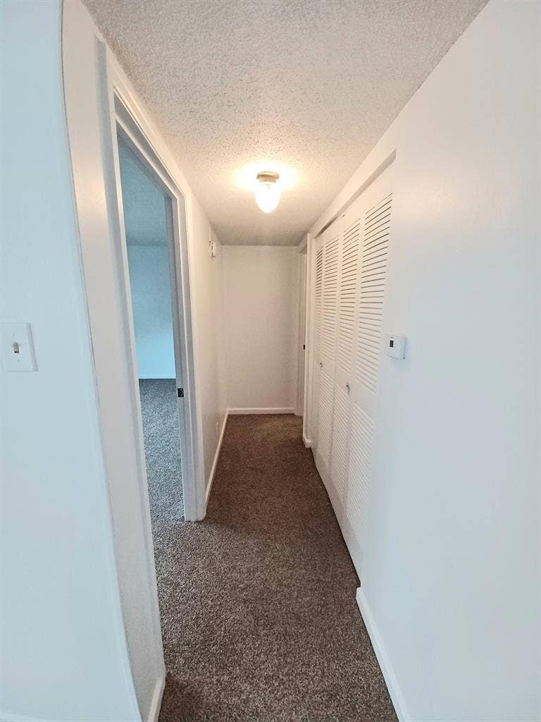 2 Bdrm Apt. w/ Amenities & Security