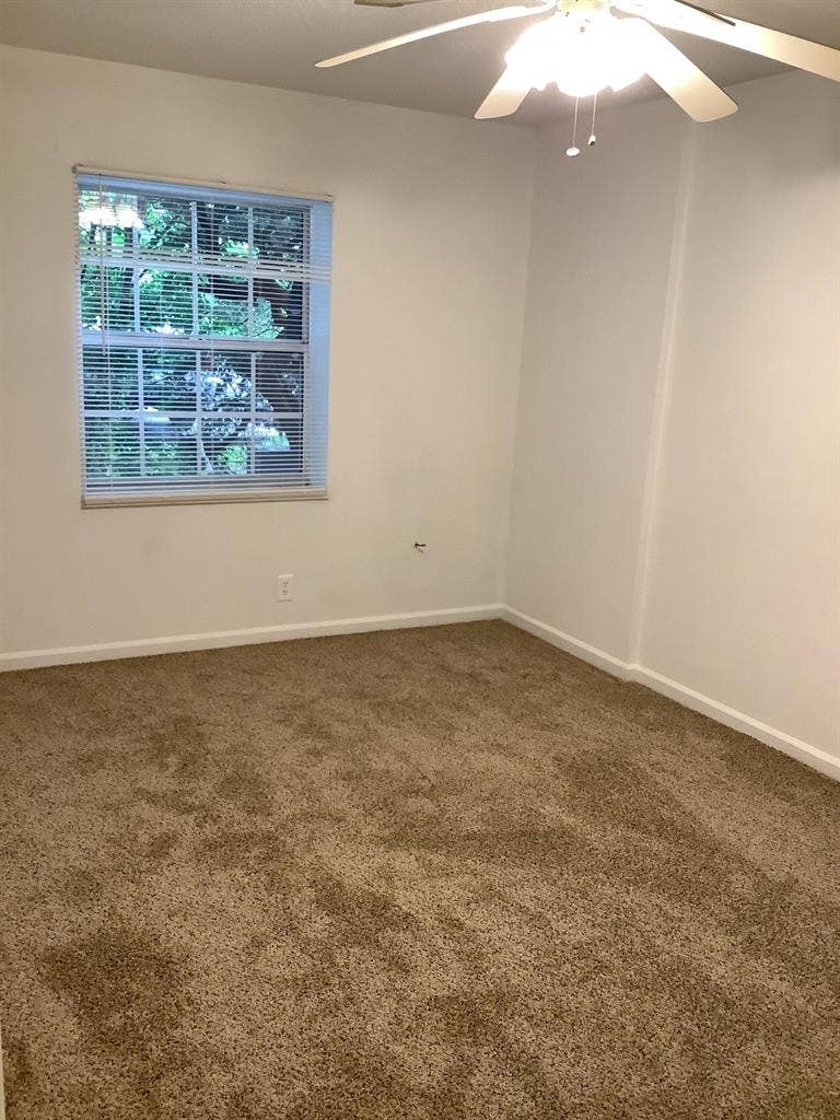 2 Bdrm Apt. w/ Amenities & Security