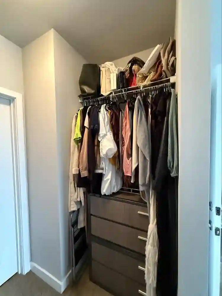 Room for Rent in Luxury Apartment