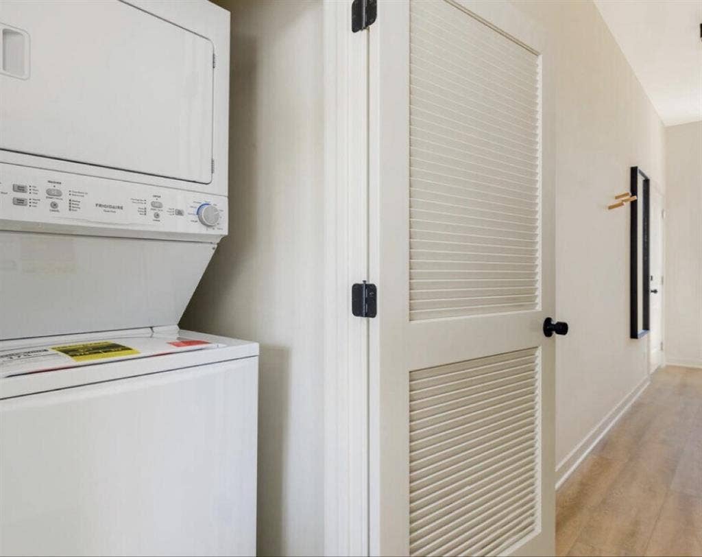 Roommate Wanted in River Grove