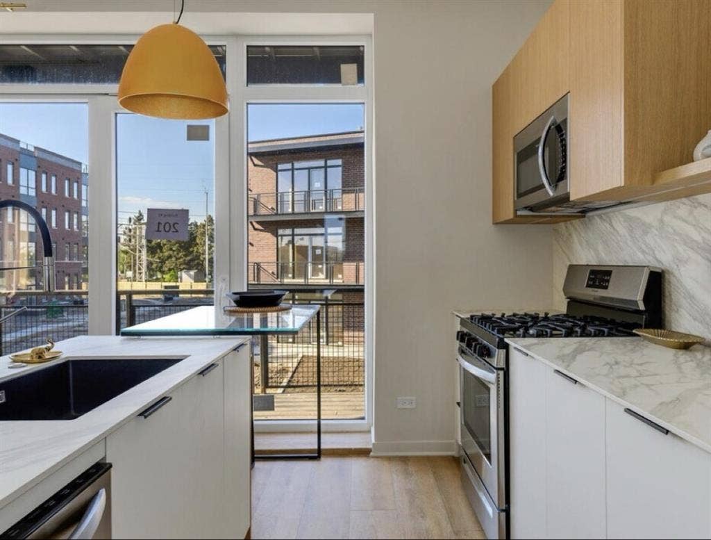 Roommate Wanted in River Grove