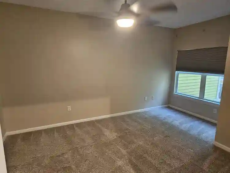 2/1 condo in South Tampa