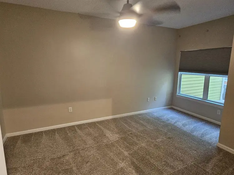 2/1 condo in South Tampa