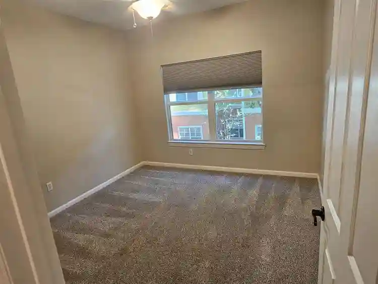 2/1 condo in South Tampa