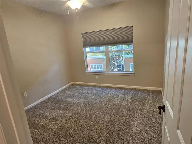 2/1 condo in South Tampa