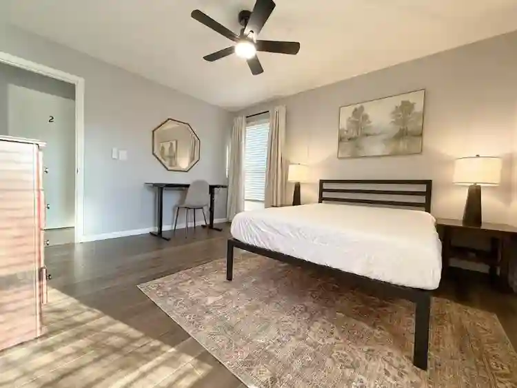 PRIVATE ROOM WITH WITH PRIVATE BATH