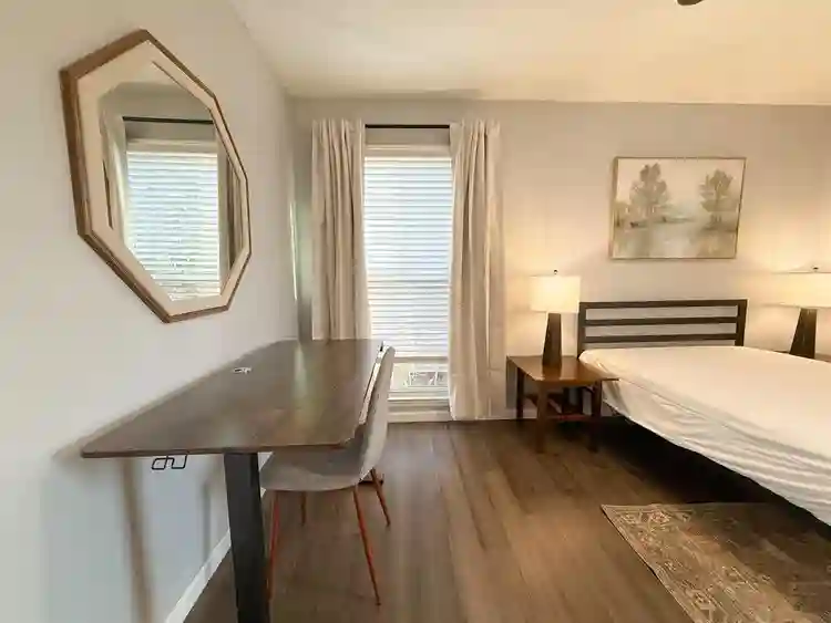 PRIVATE ROOM WITH WITH PRIVATE BATH