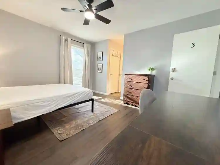 PRIVATE ROOM WITH WITH PRIVATE BATH