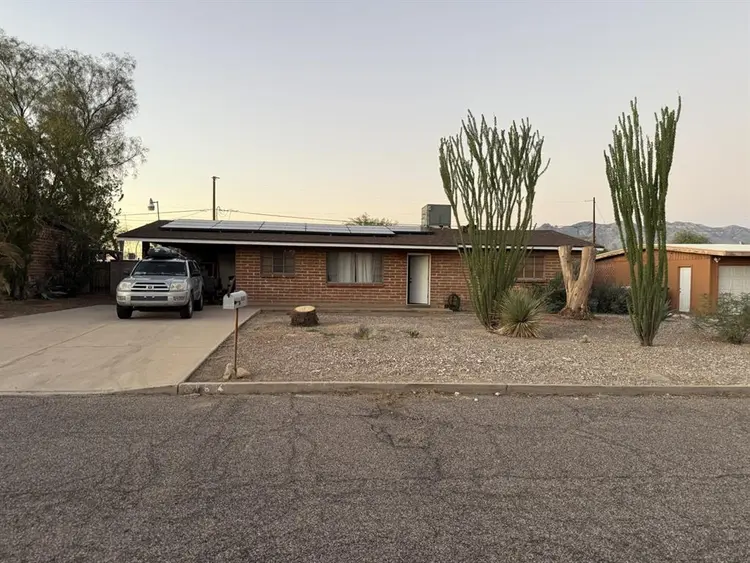 ROOMMATE NEEDED IN CENTRAL TUCSON