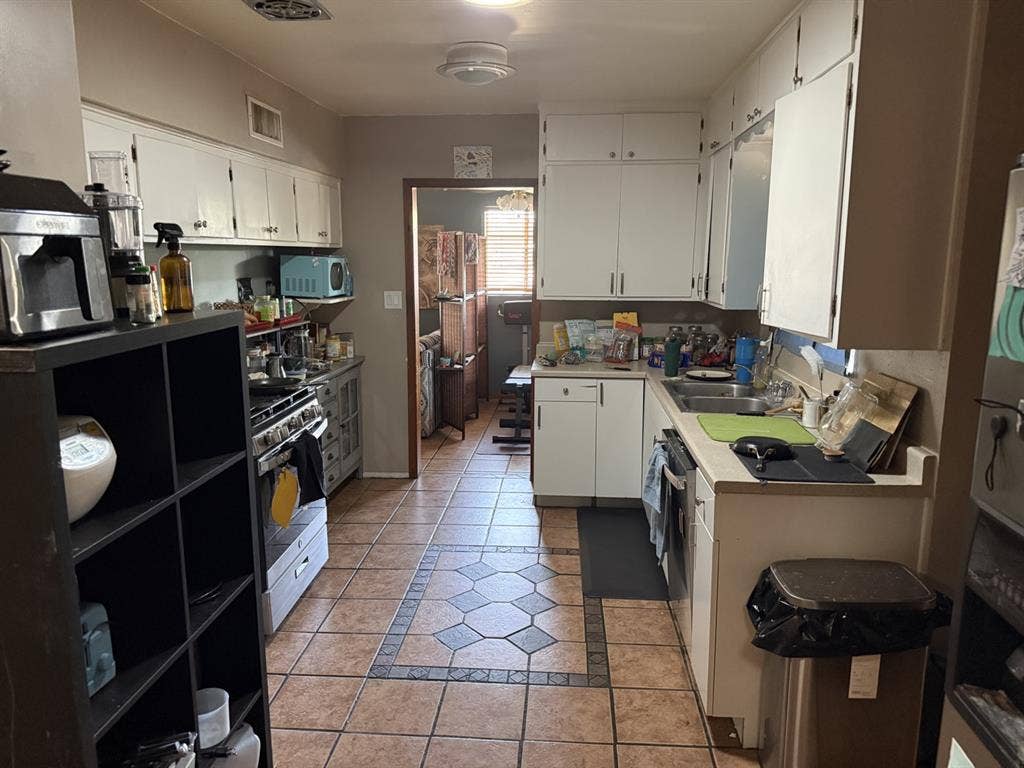 ROOMMATE NEEDED IN CENTRAL TUCSON