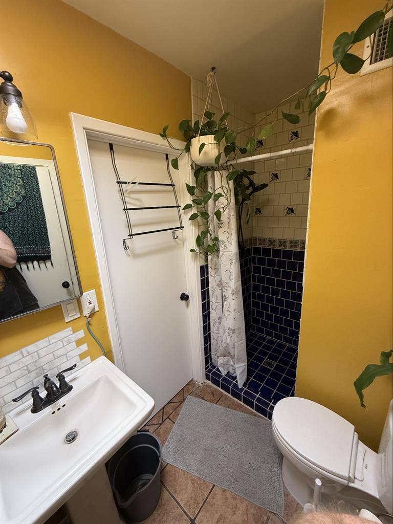 ROOMMATE NEEDED IN CENTRAL TUCSON