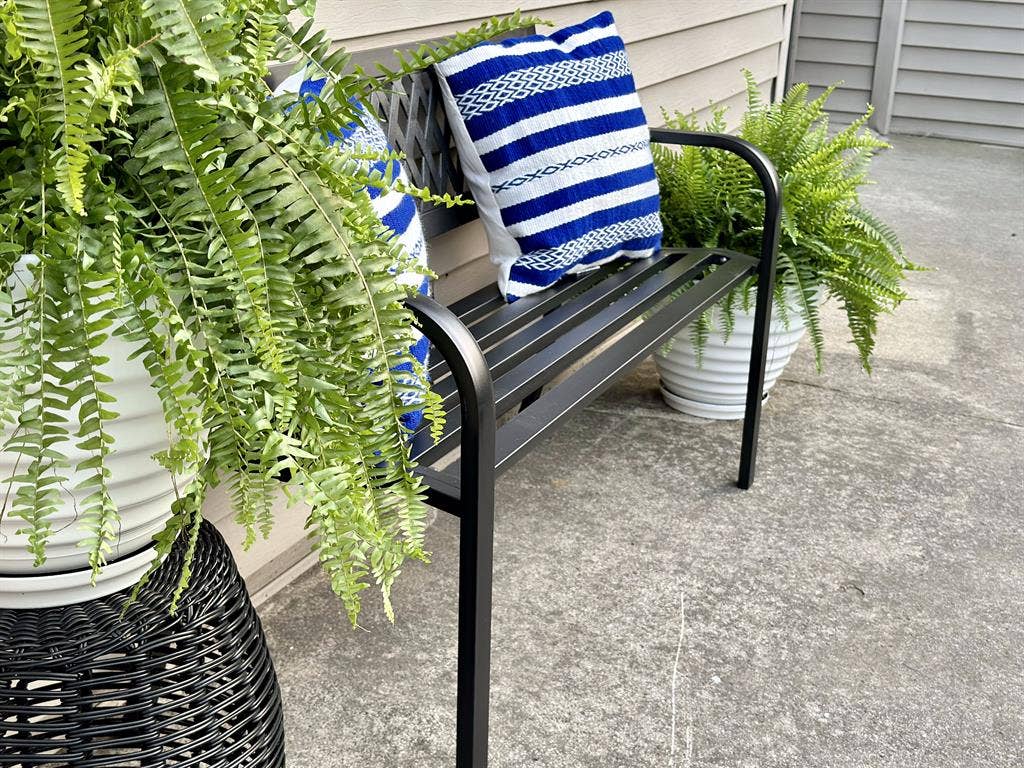 ROOM NEAR DOWNTOWN NEW ALBANY