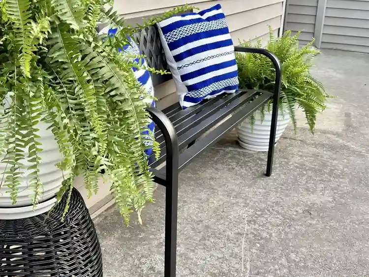 ROOM NEAR DOWNTOWN NEW ALBANY