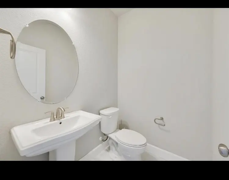 Room can be furnished or unfur