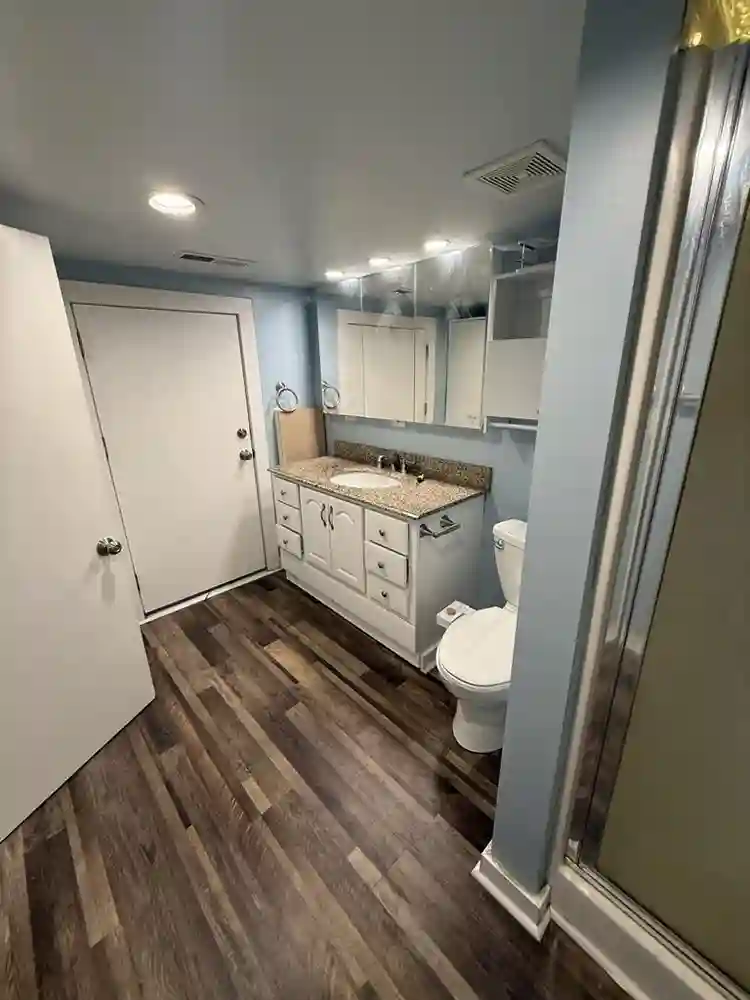 Private Bedroom and Bathroom Suite