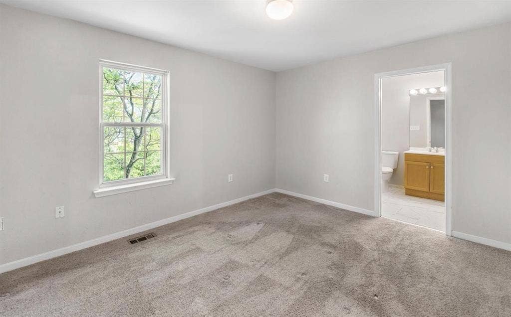 Move in ready. 3 bedroom townhome.