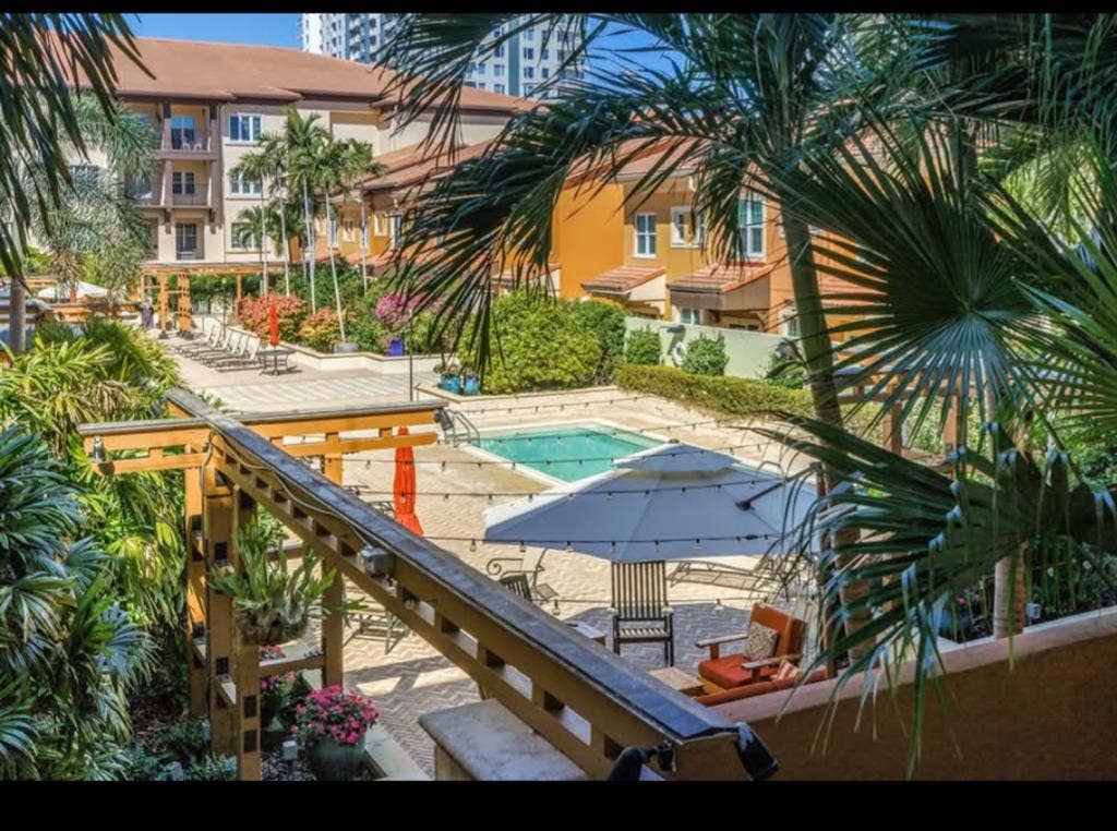 Downtown St Petersburg condo.