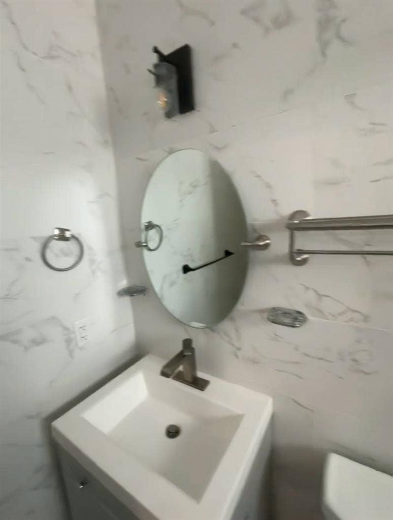 Private room & bathroom!