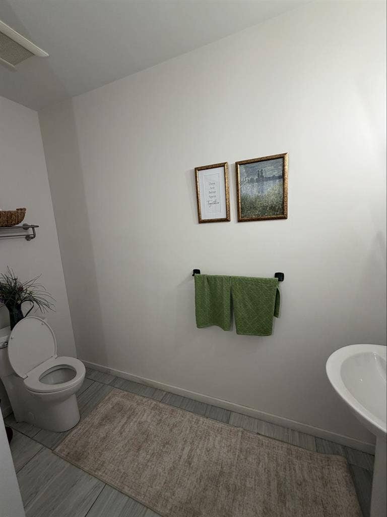 Private room & bathroom!