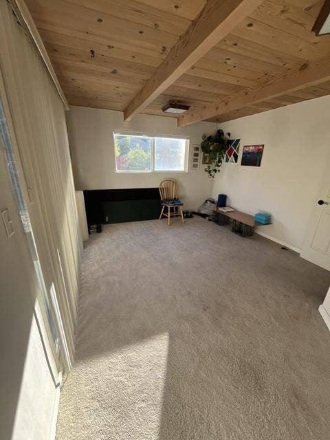 Sunny room available in Pinole