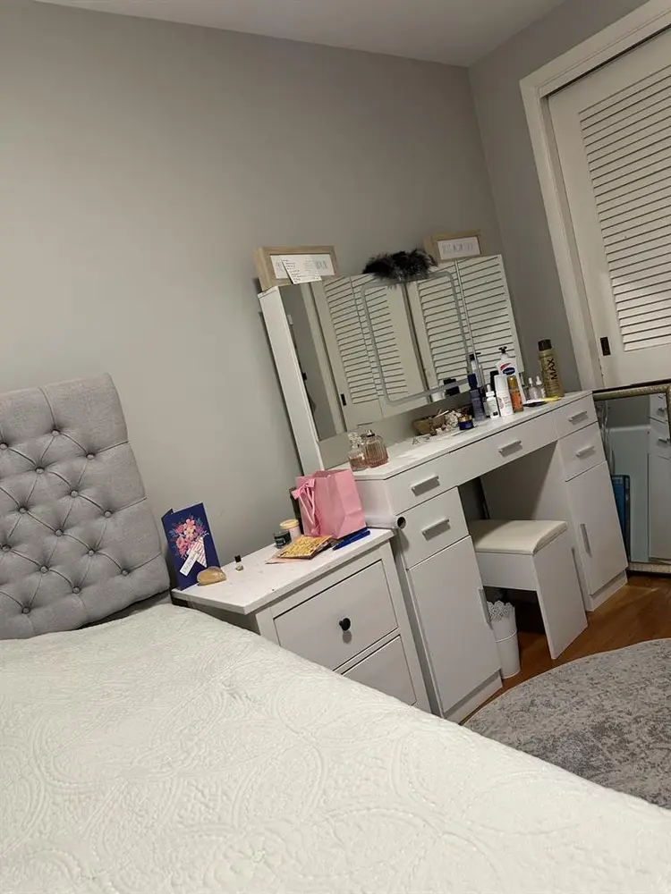 Roommate wanted