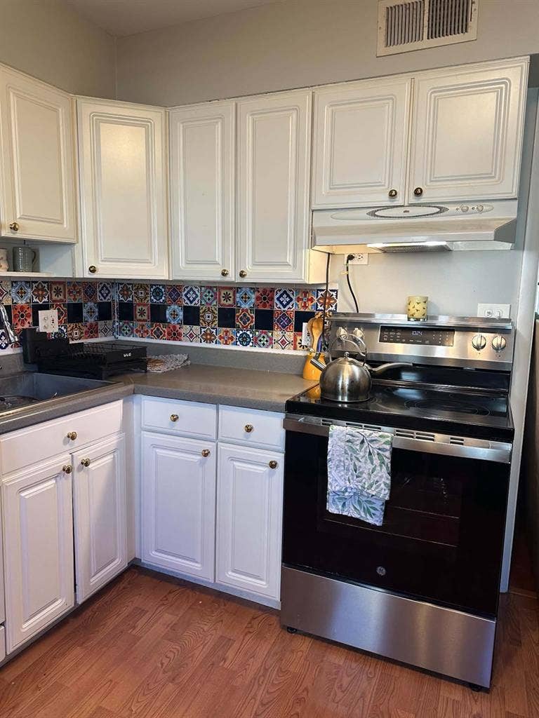 Roommate wanted