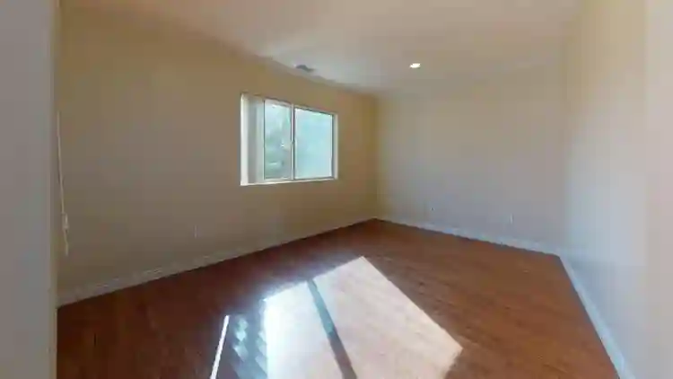 1 BR in Los Angeles